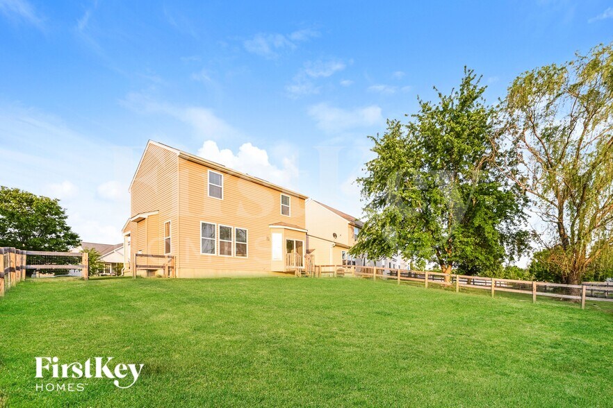 Building Photo - 7831 Healy Dr