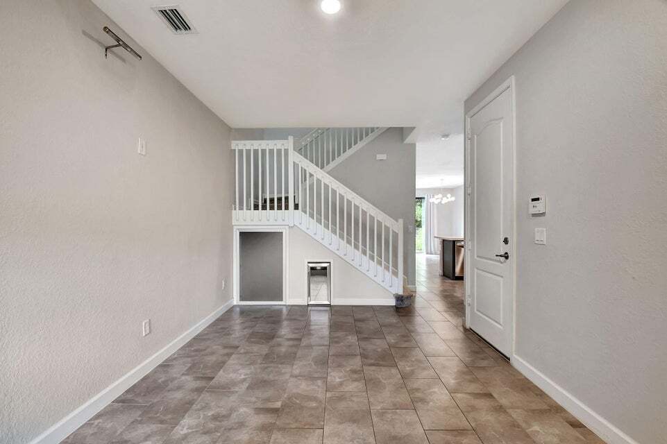 Building Photo - 12994 Anthorne Ln