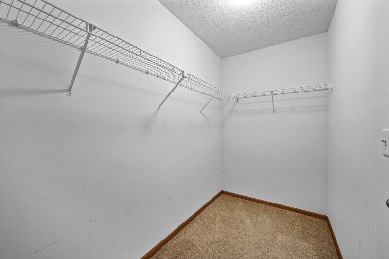 Building Photo - 5046 Yuma Ln N