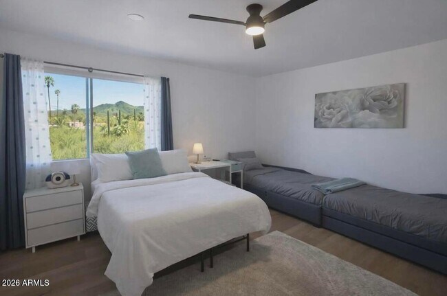 Building Photo - 14620 Yerba Buena Way