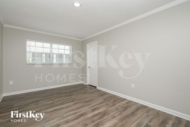 Building Photo - 8811 Shenandoah Ln