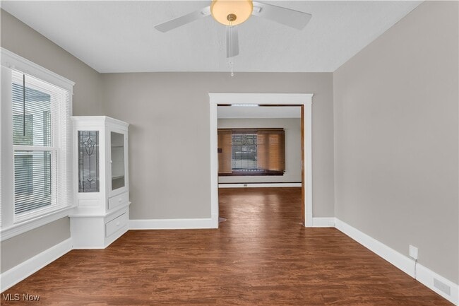 Building Photo - 3309 Desota Ave