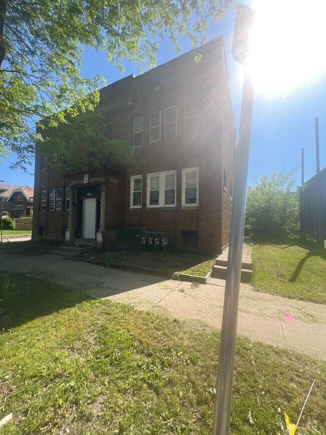 Building Photo - 3112 N 38th St