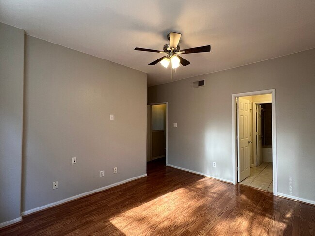 Building Photo - 12707 Boheme Dr