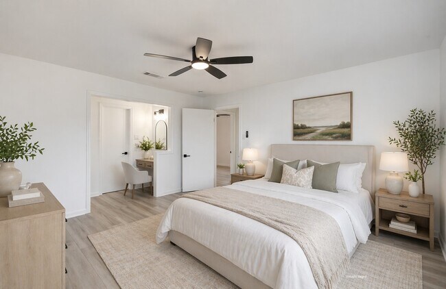 Building Photo - 1888 Saxony Ln