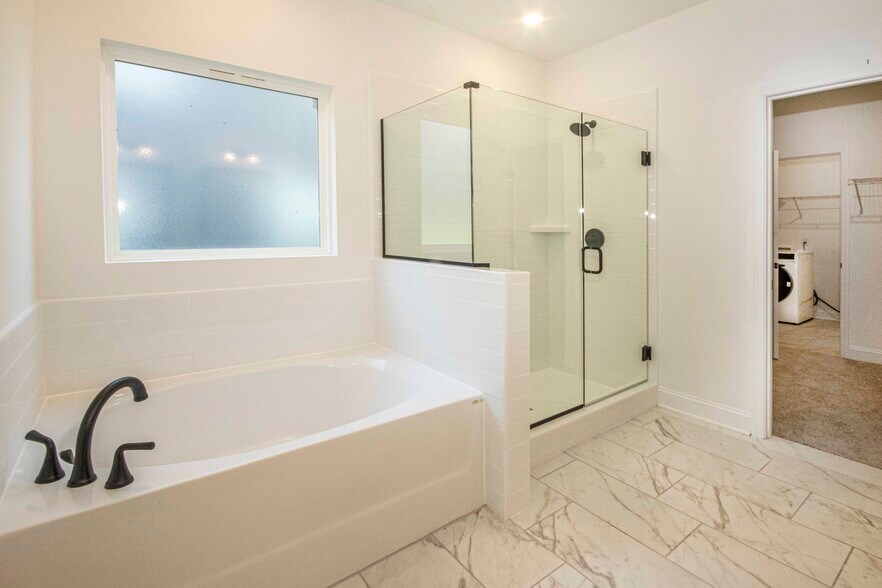 Building Photo - 12730 Duckfoot Ln