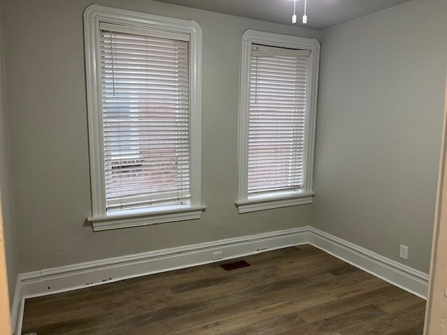 Building Photo - 3460 Giles Ave