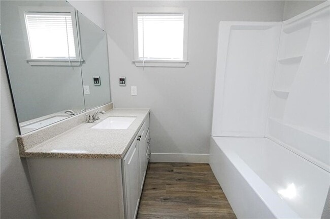 Building Photo - 1415 Marguerite St