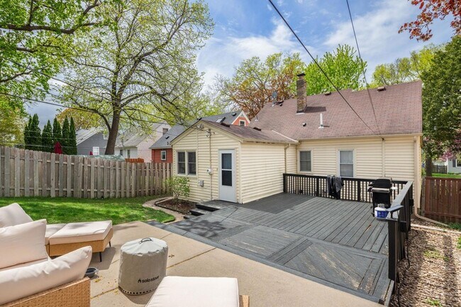 Building Photo - 5705 Logan Ave S