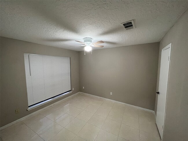 Building Photo - 15219 Paladora Dr