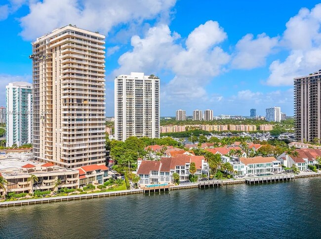 Building Photo - Fully renovated 2/2 in Sunny Isles Beach