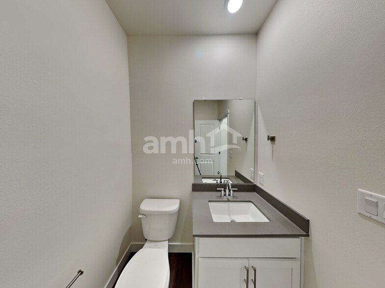 Building Photo - 8568 47th Pl NE