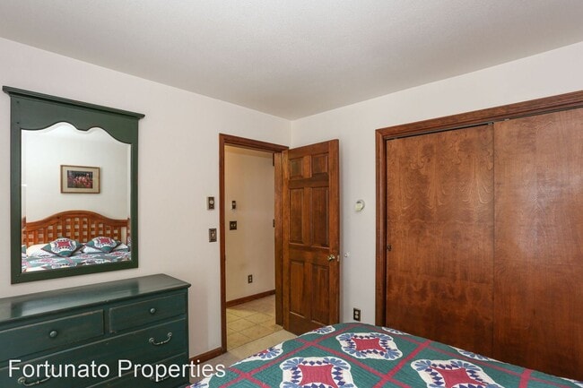 Building Photo - 3 br, 3 bath House - 304 S French St Unit F