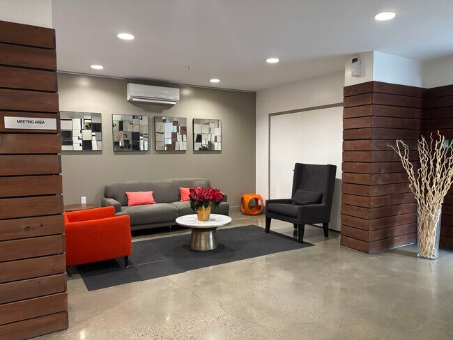 Building Photo - 217 Newark Ave