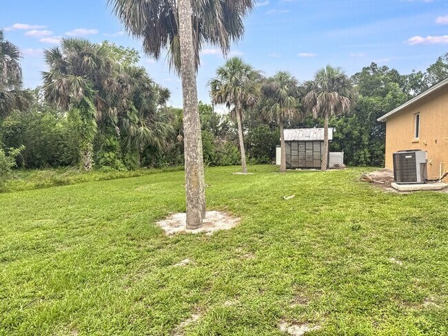 Building Photo - 2240 Safe Harbour Ct