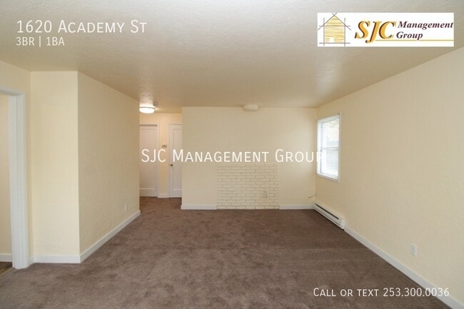 Building Photo - 1620 Academy St