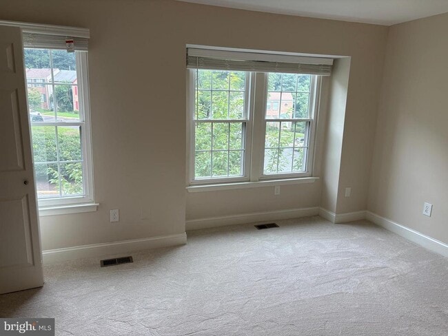 Building Photo - 1318 Alderton Ln