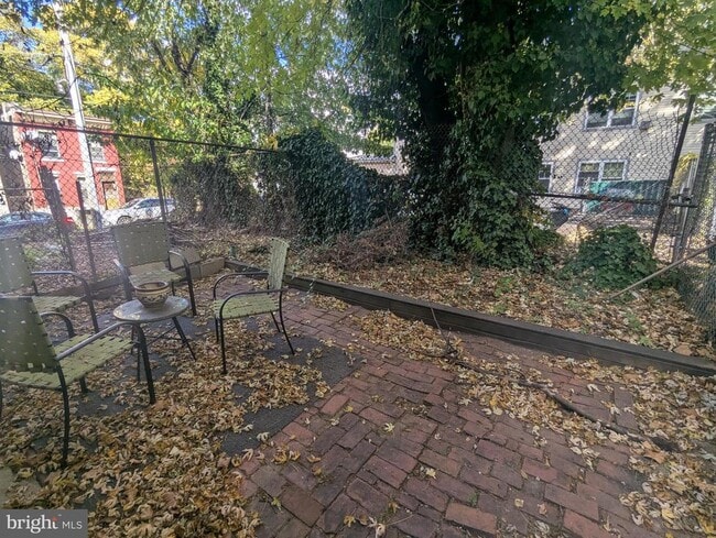 Building Photo - 657 N 37th St