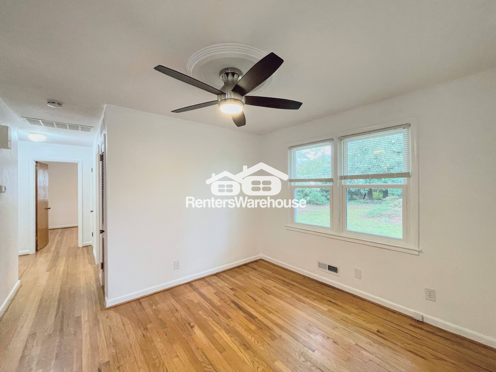 Building Photo - 4837 Milan Dr