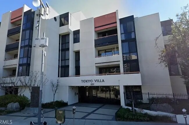 Building Photo - 222 S Central Ave