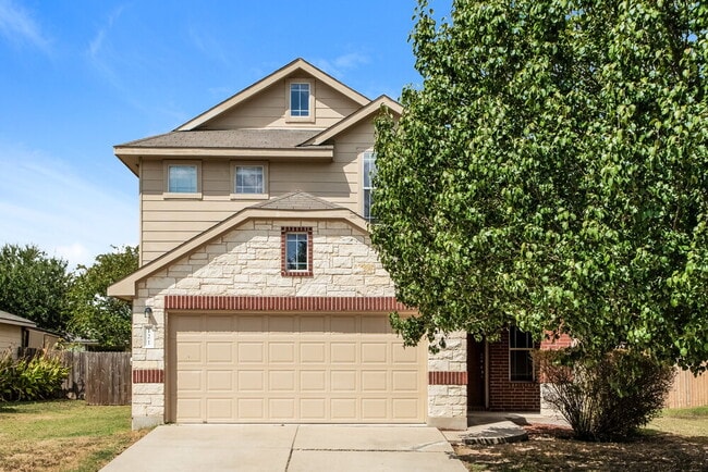 Building Photo - 121 Camellia Dr
