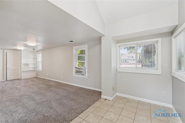 Building Photo - 3836 Upton Ave