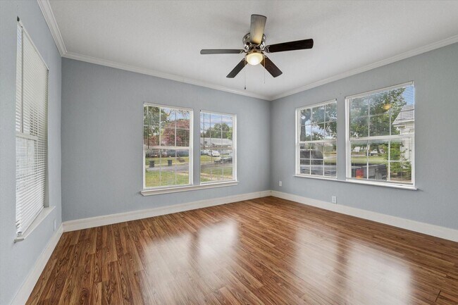 Building Photo - 2BR/1BA Home for Lease – Great Neighborhood