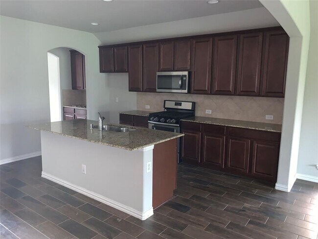 Building Photo - 1613 Ridge Creek Ln
