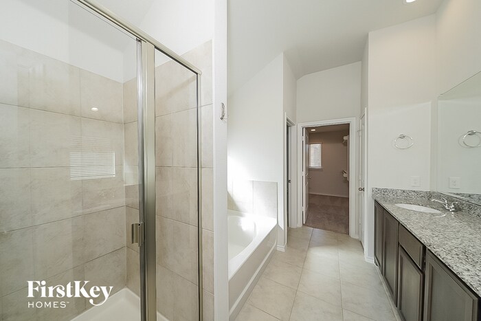 Building Photo - 2537 Doe Run