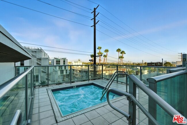Building Photo - 1155 N La Cienega Blvd