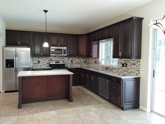 Building Photo - 27217 Breakers Dr