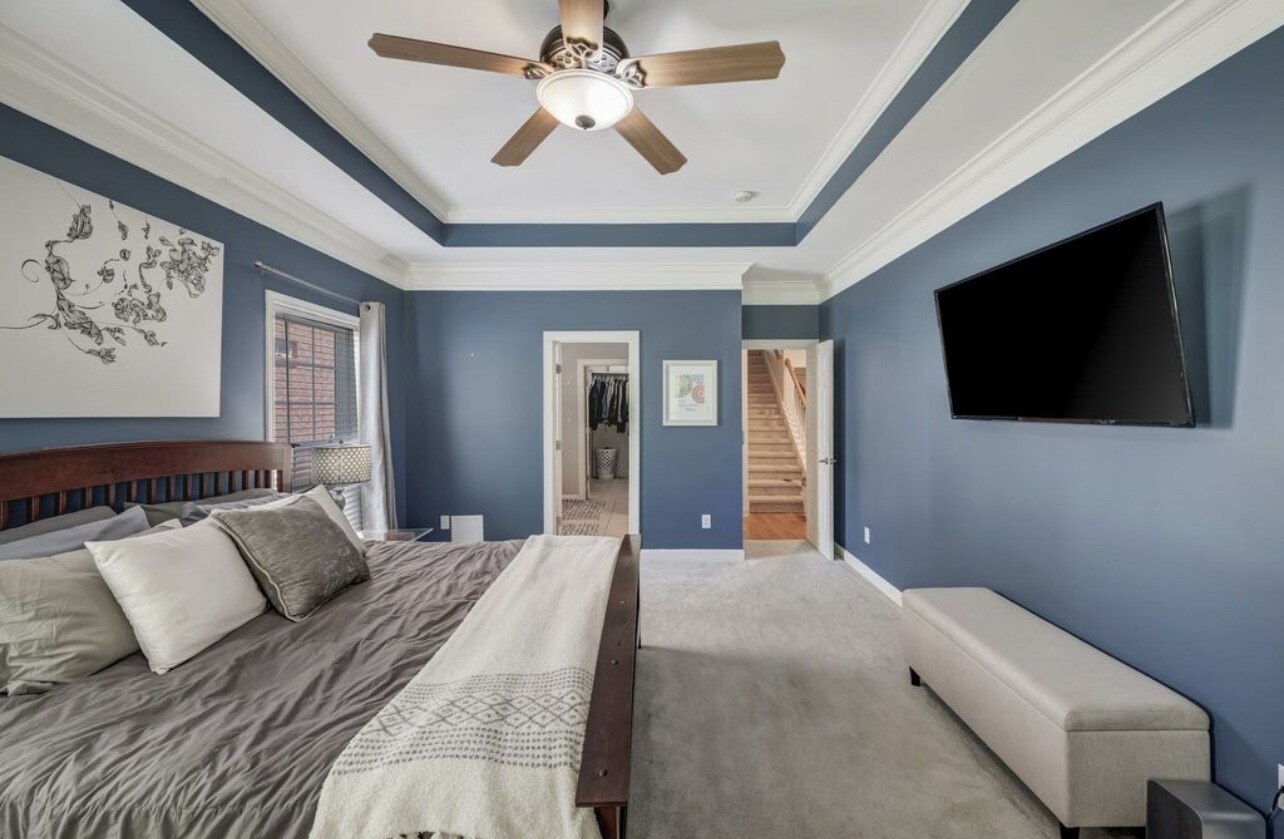 Building Photo - 6925 Sunnywood Dr