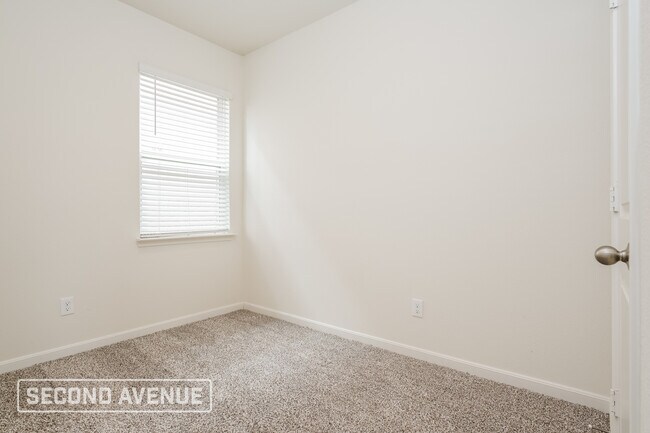 Building Photo - 507 Bennie Leonard St