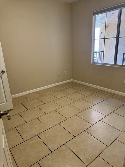 Building Photo - 7147 S Durango Dr