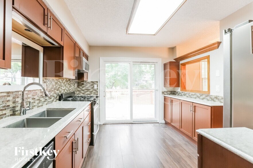 Building Photo - 1105 NW 66th Terrace