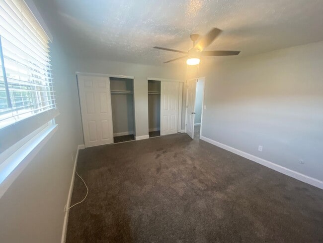 Building Photo - 3252 Summerhill Ln