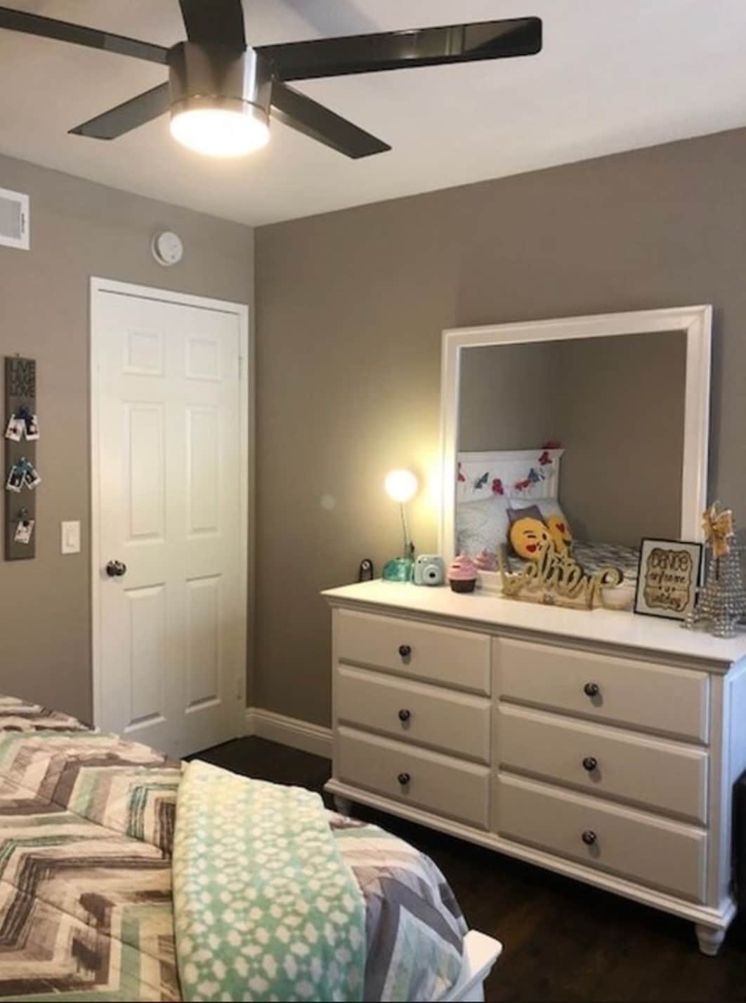 Building Photo - 1279 Calle Bonita