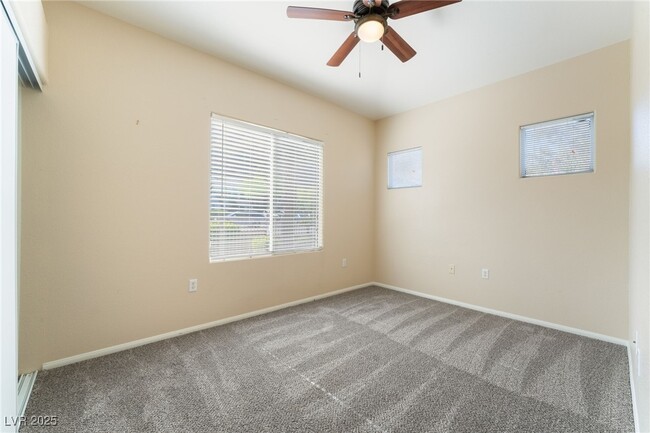 Building Photo - 3325 Cactus Shadow St