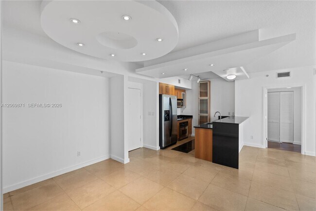 Building Photo - 325 S Biscayne Blvd