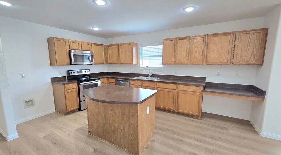 Building Photo - 1241 Kachina Ln