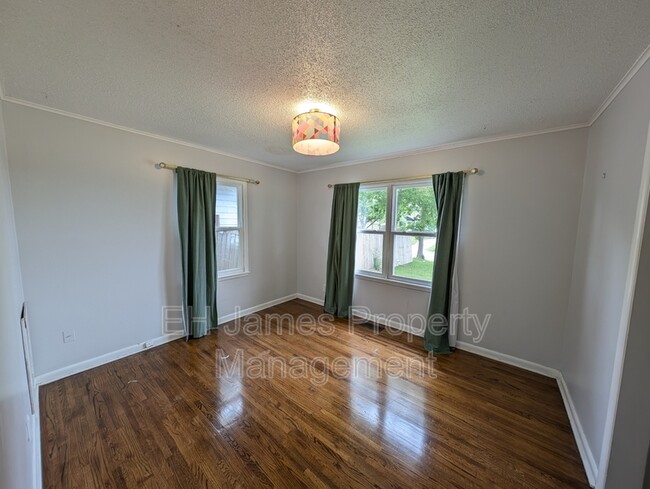 Building Photo - 3503 E 30th Pl