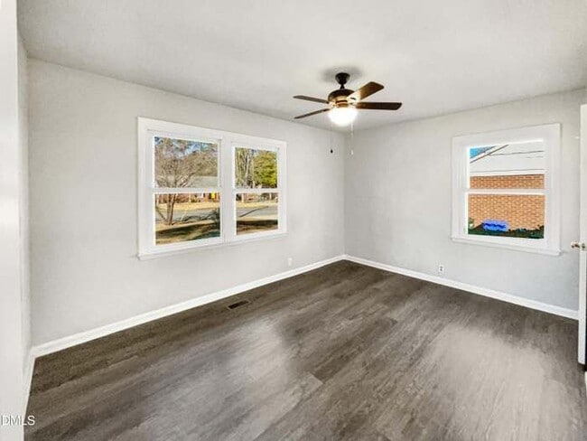 Building Photo - 5030 Chesapeake Rd