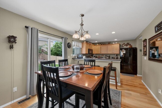 Building Photo - 2109 Blue Wing Dr