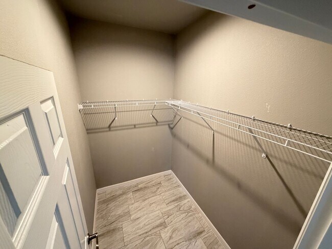 Building Photo - Adorable 3 Bedroom / 2 Bathroom Home in Palm Bay!!