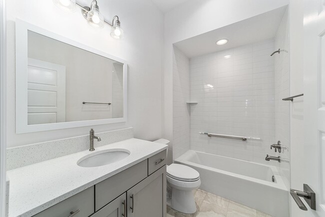 Building Photo - 6244 Hannan Lp