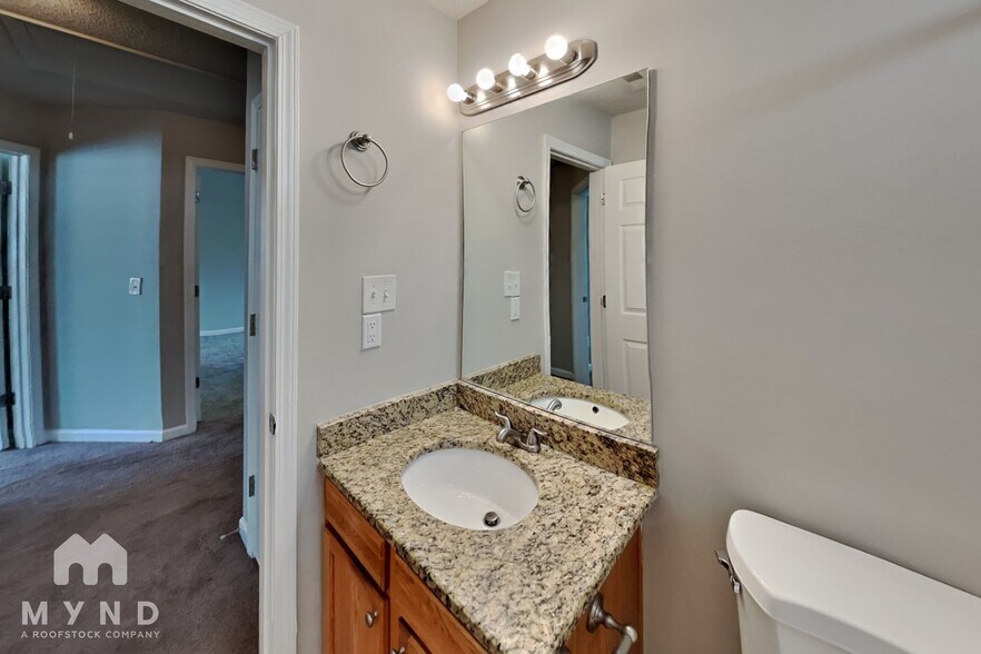 Building Photo - 6132 Hickory Ln Dr