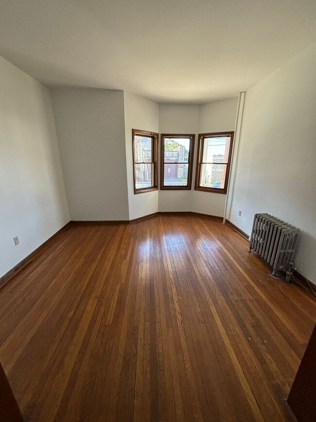 Building Photo - 417-419-419 New York St