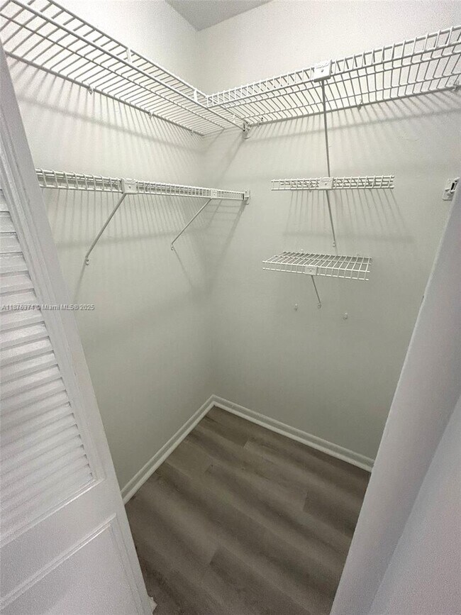 Building Photo - 11905 NE 2nd Ave