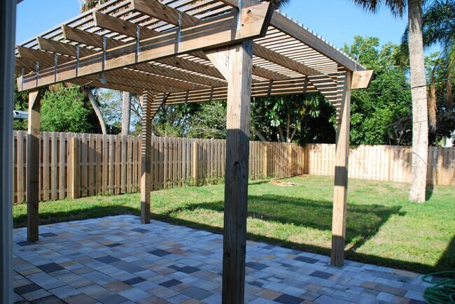 Building Photo - 406 Robalo Ct