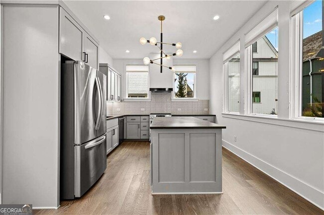 Building Photo - 255 High St